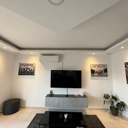 Elite Escapes Roof Terrace - Kato